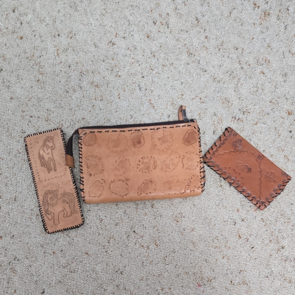 Handmade Leather Wallets & Zippered Pouch
